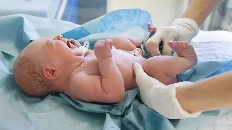 小孩会得中风吗,小孩会得脑中风吗