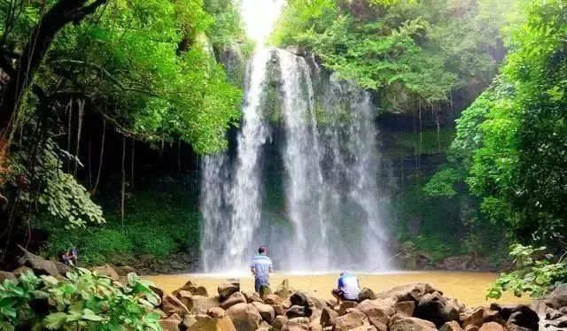 海南白沙红坎瀑布景区,海南最大的瀑布是哪个