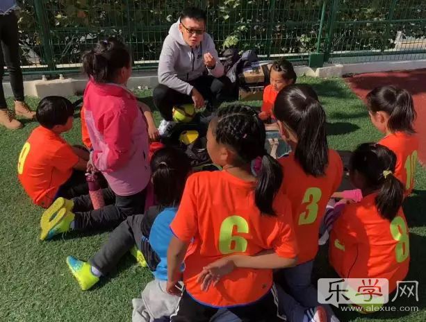 青岛八大峡小学校长杯,八大峡小学的视频