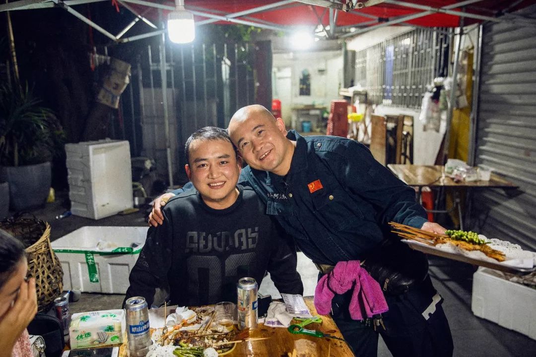 城市走散歌词,城市走哪条车道