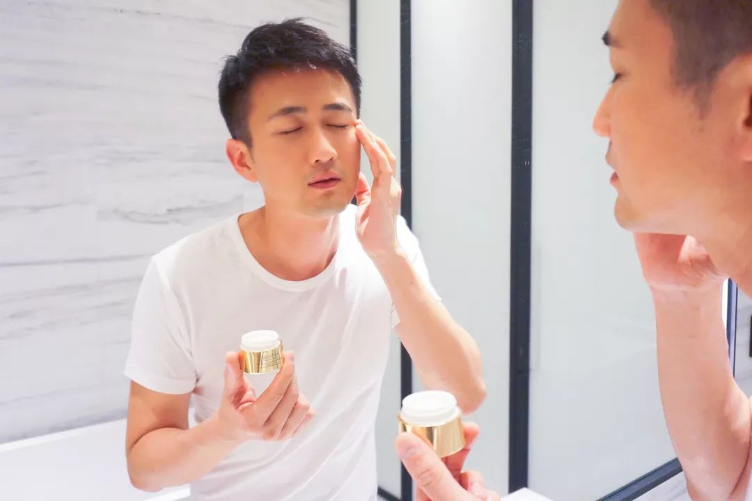 种草|若说“吻痕”是天堂,那“眼痕”便是地狱?!