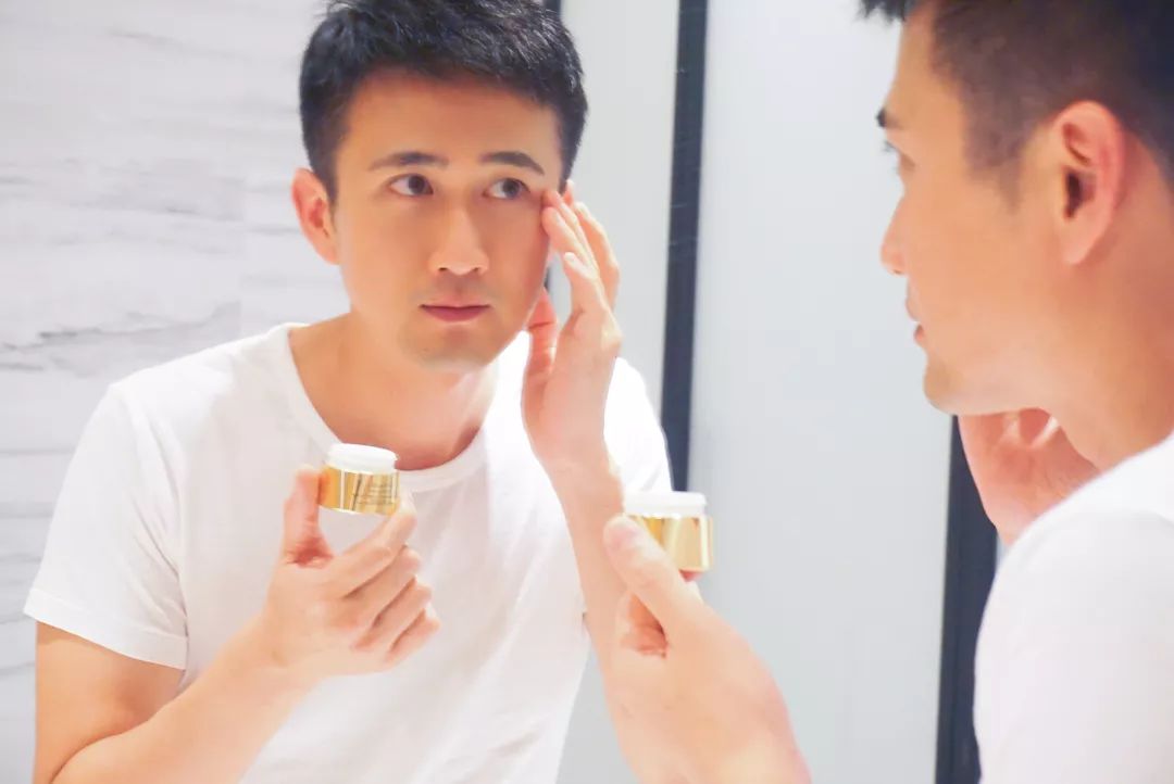 种草|若说“吻痕”是天堂,那“眼痕”便是地狱?!