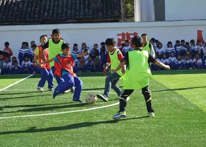 巴萨昆明足球学院,丽江巴萨足球学校