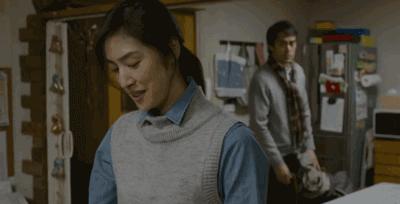 感情里女人是需要金钱去维系的,感情中女人心理需求