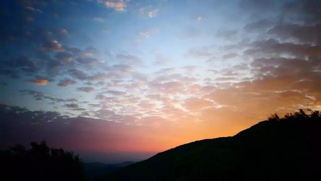 徕卡大光圈镜头,松下lx10对比徕卡相机