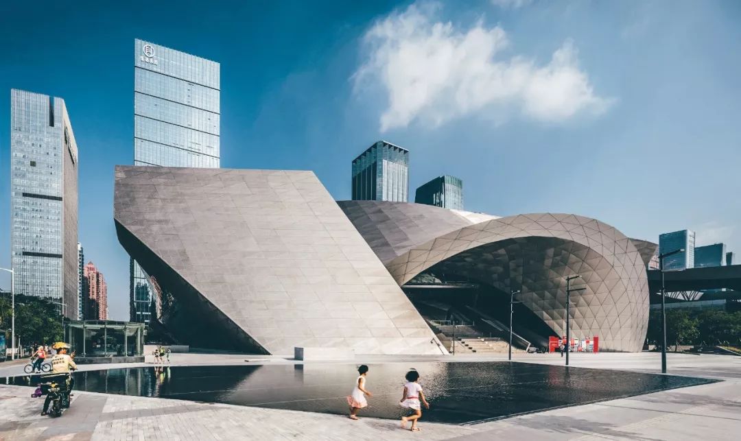 大陆第一家诚品书店,中国大陆最后一家诚品书店