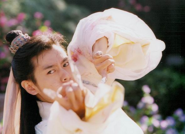 金庸小说影视化：成也萧何败也萧何？