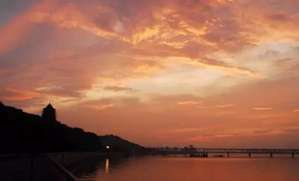 射雕英雄传里的牛家村在哪,射雕英雄传里的牛家村是现在的哪