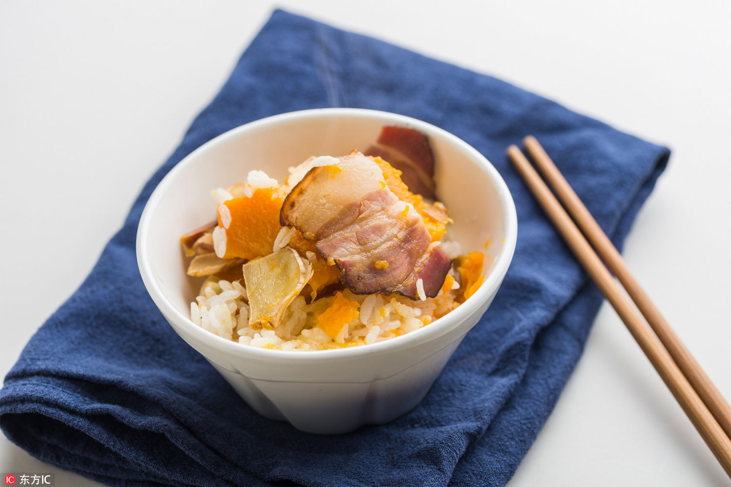 萌瓜万圣趴!餐桌请南瓜当主角,快来安排一下