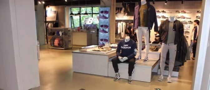 官司缠身,山寨不停,这个“N字鞋鼻祖”又回来了!