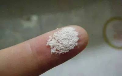 鉴别奶粉真假的正确方法,辨别奶粉真假的最简单方法