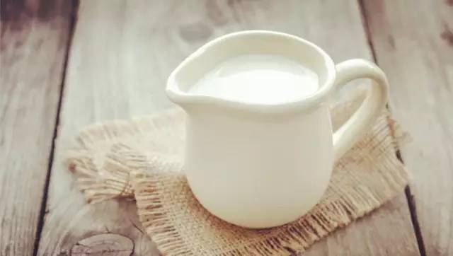 鉴别奶粉真假的正确方法,辨别奶粉真假的最简单方法