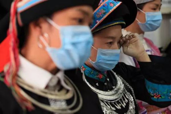 27岁战士排雷遇爆炸失去双手双腿,27岁战士排爆遇爆炸