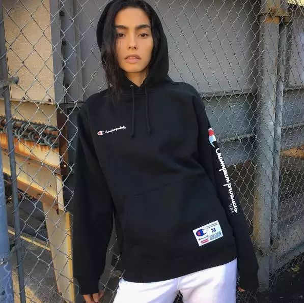 娼墝champion鏉ヨ,娼墝champion鏂版