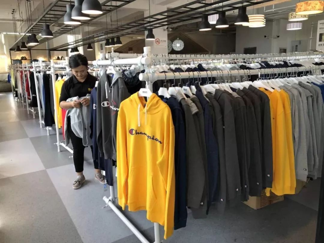 娼墝champion鏉ヨ,娼墝champion鏂版