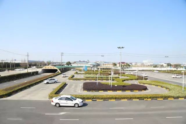 金山驾校学车现在多少钱,驾校199元学车