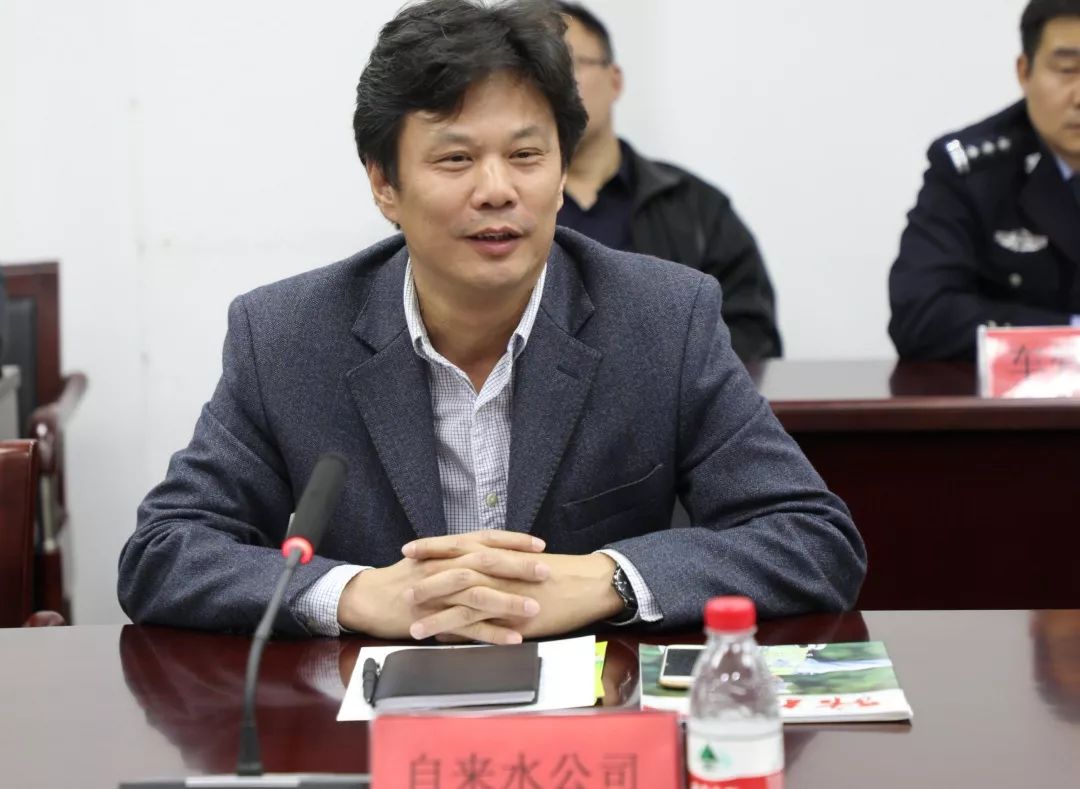 一个很有趣的朋友圈,一个特别的朋友800字