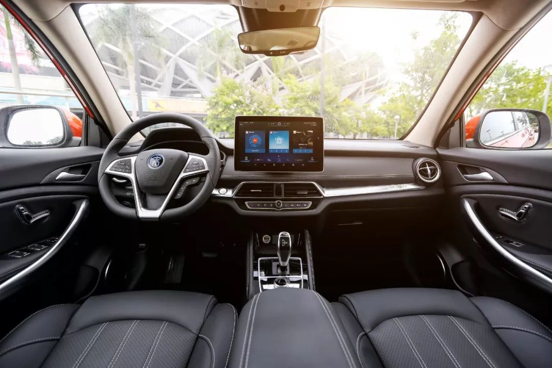 7招教你快速解决汽车玻璃上的雾霜