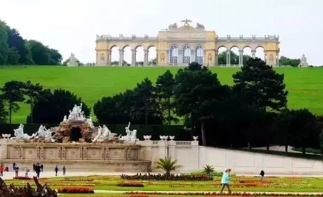 舒适的旅游体验,舒适惬意的欧洲小镇生活