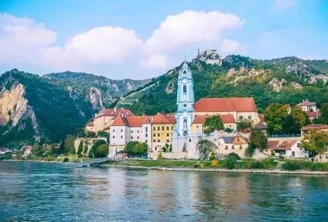 舒适的旅游体验,舒适惬意的欧洲小镇生活