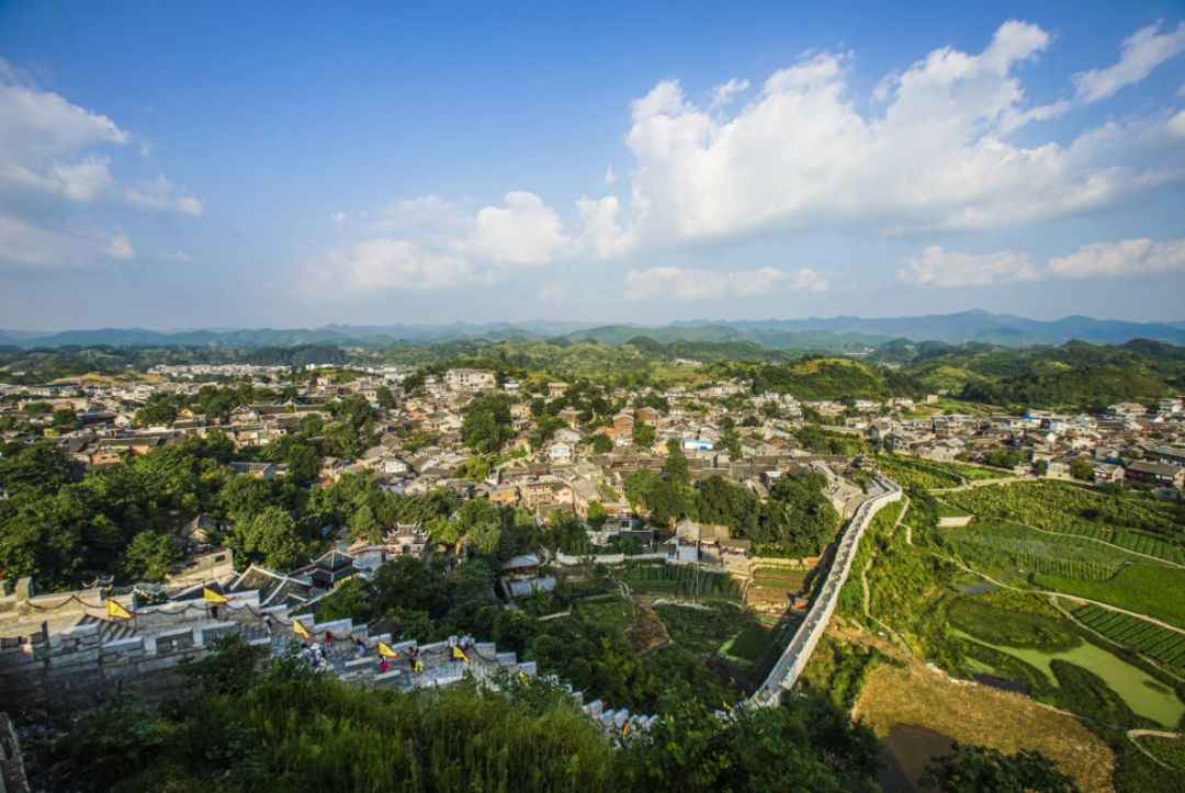 周末适合休闲的古镇古村,大山深处古村两天游