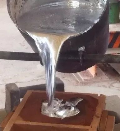 少年科学粉每日一题|铸造就像“做冰棍”?快来了解一下