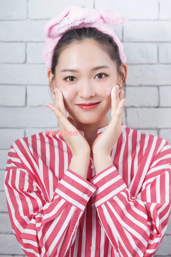 美容｜做错瞬间老10岁从晨间到睡前的4个时段这才是正确的护肤步骤！