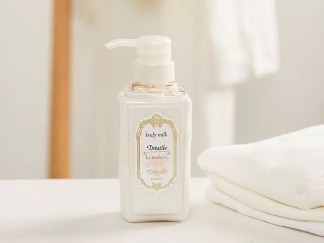 拼团丨日本贵妇牌身体乳,抹完身体香香的、滑滑的