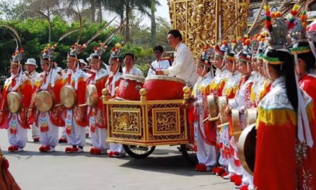 为什么很多潮汕人都在深圳长大,为什么深圳潮汕人这么牛