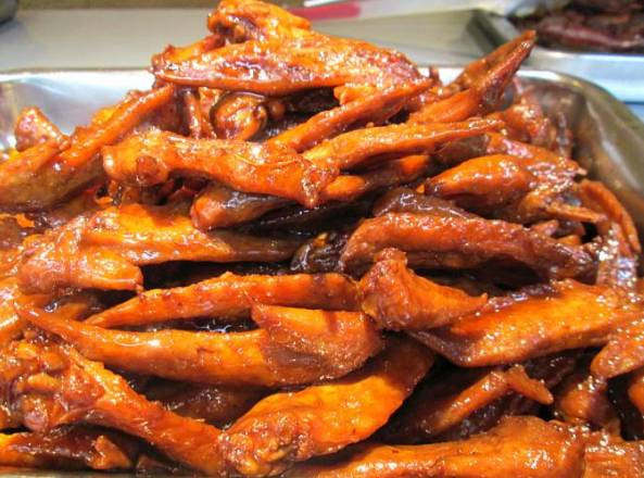 成都5小时飚拢达州万源,达州灯影牛肉和南坝灯影牛肉