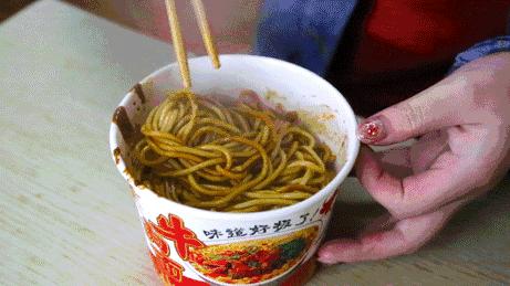 这碗面火了30年,这碗面居然上热搜了
