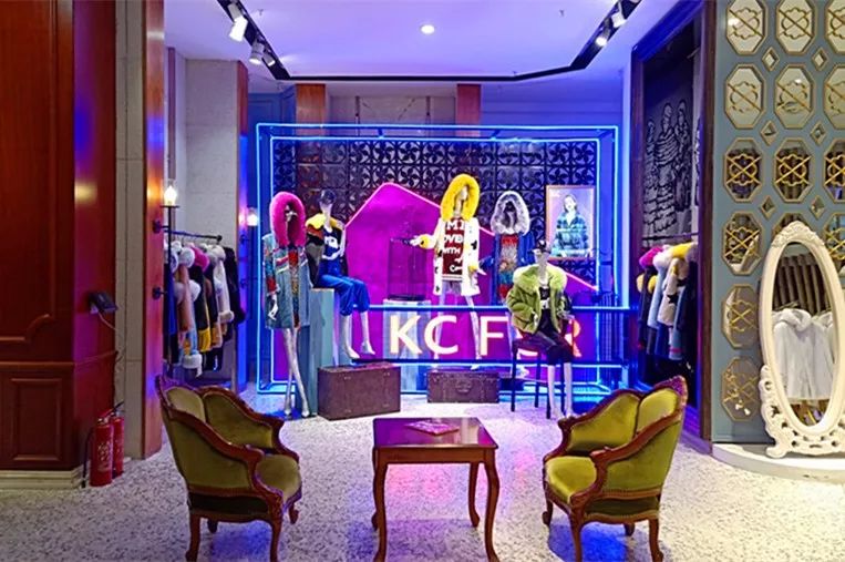 不是开玩笑,用羽绒服的价格买皮草!单身的朋友来这儿,还有可能从此告别双11!