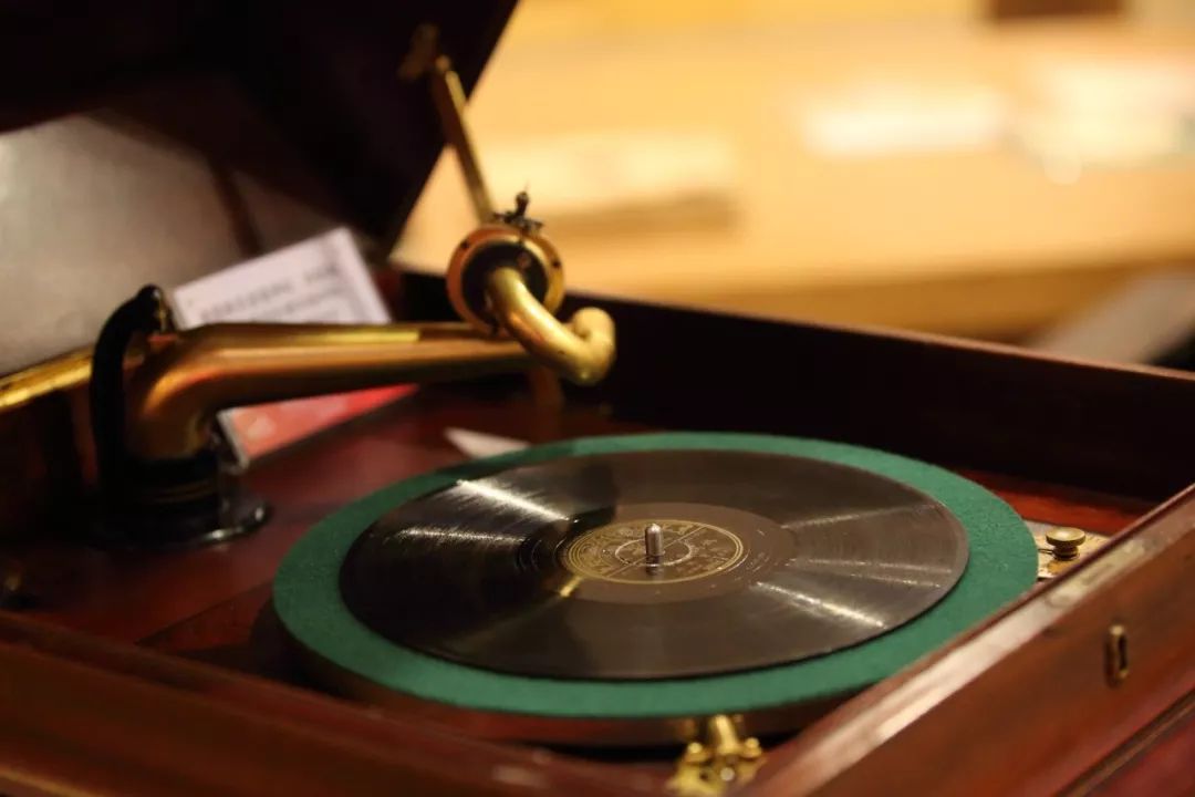 百年留声｜收藏家汪世林向国家大剧院捐赠431张珍贵黑胶唱片