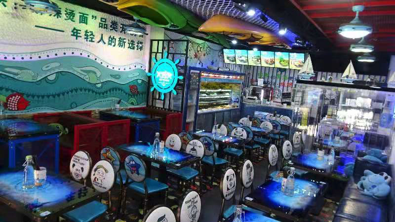 最惨每月仅赚几百元，如今上千家店，这个麻辣烫品牌做了啥？……