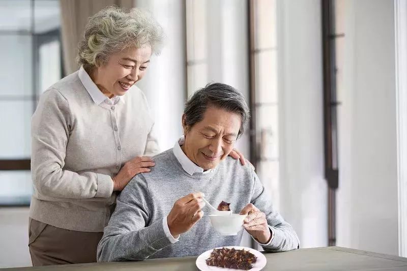 早上空腹吃它是“百补之王”补肝强肾、延年益寿,现在知道还不晚……