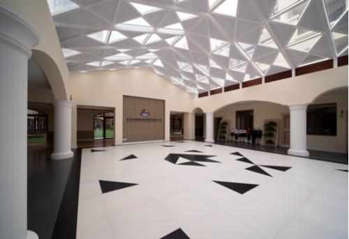 政府鼓励小区配套幼儿园建设变色龙设计助力