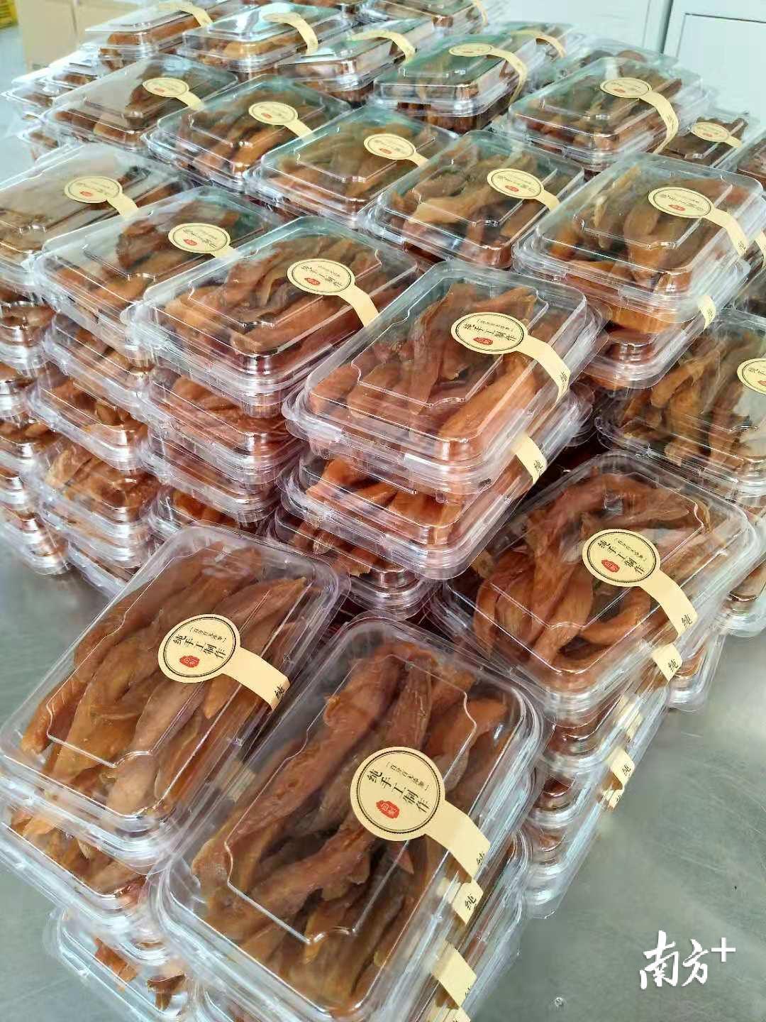 淘宝双十一商家备战,备战双十一囤货五六百万