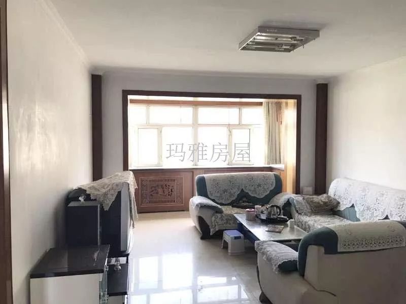 石河子三室二厅50万精装修急卖,石河子二手房大户型推荐