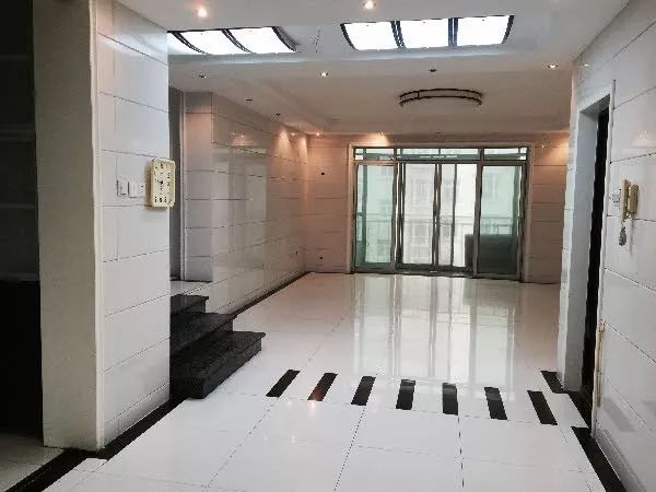 石河子三室二厅50万精装修急卖,石河子二手房大户型推荐