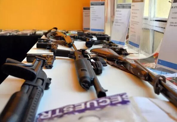 遭当地黑社会和华人黑帮索“保护费”海外华商如何守护血汗钱？