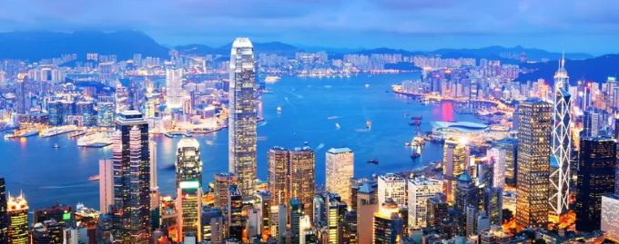 中国妈妈被外国航班赶下飞机起诉,中国妈妈被赶下飞机赔偿后续