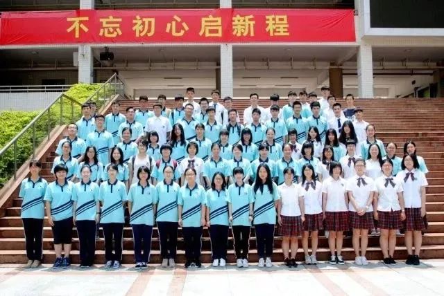 广东最美校服出炉,佛山有哪些红白相间的校服