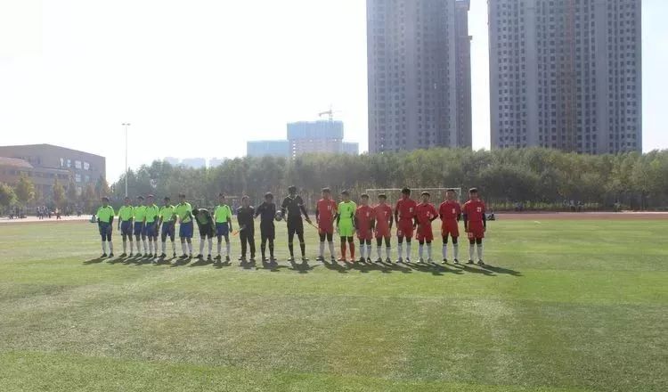 我县足球小子创历史佳绩！