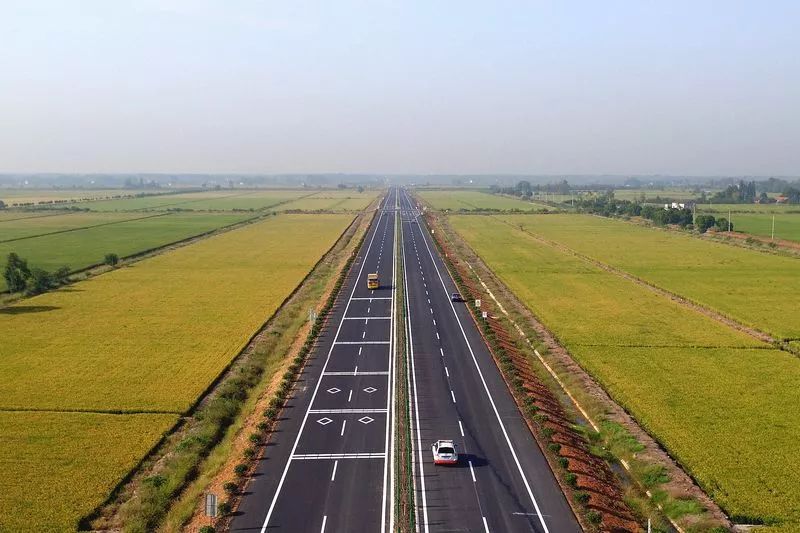 栉风沐雨破浪前行,栉风沐雨砥砺奋进