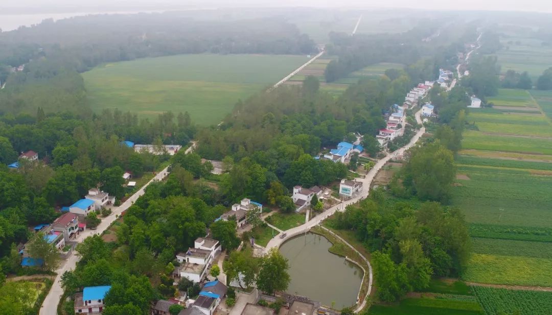 栉风沐雨破浪前行,栉风沐雨砥砺奋进