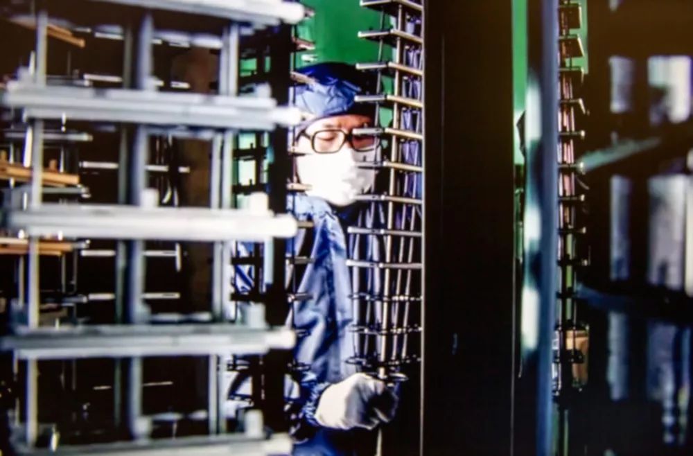 oppo小布和小爱哪个更强大,oppo实力有多强大