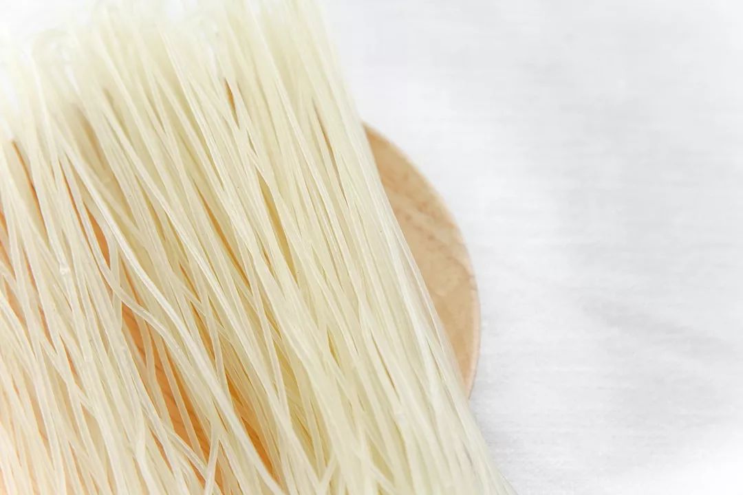 绝了绝了！这锅子是怎么回事？为毛煮啥都特别好吃