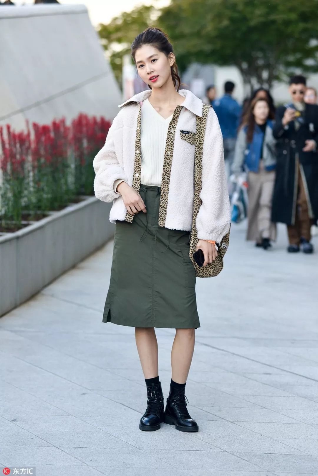 鞋带绕脚脖,鞋带勒脚脖会水肿吗