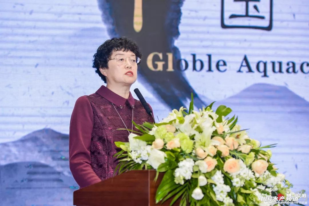 海鲜市场人山人海现直播,水产市场人山人海