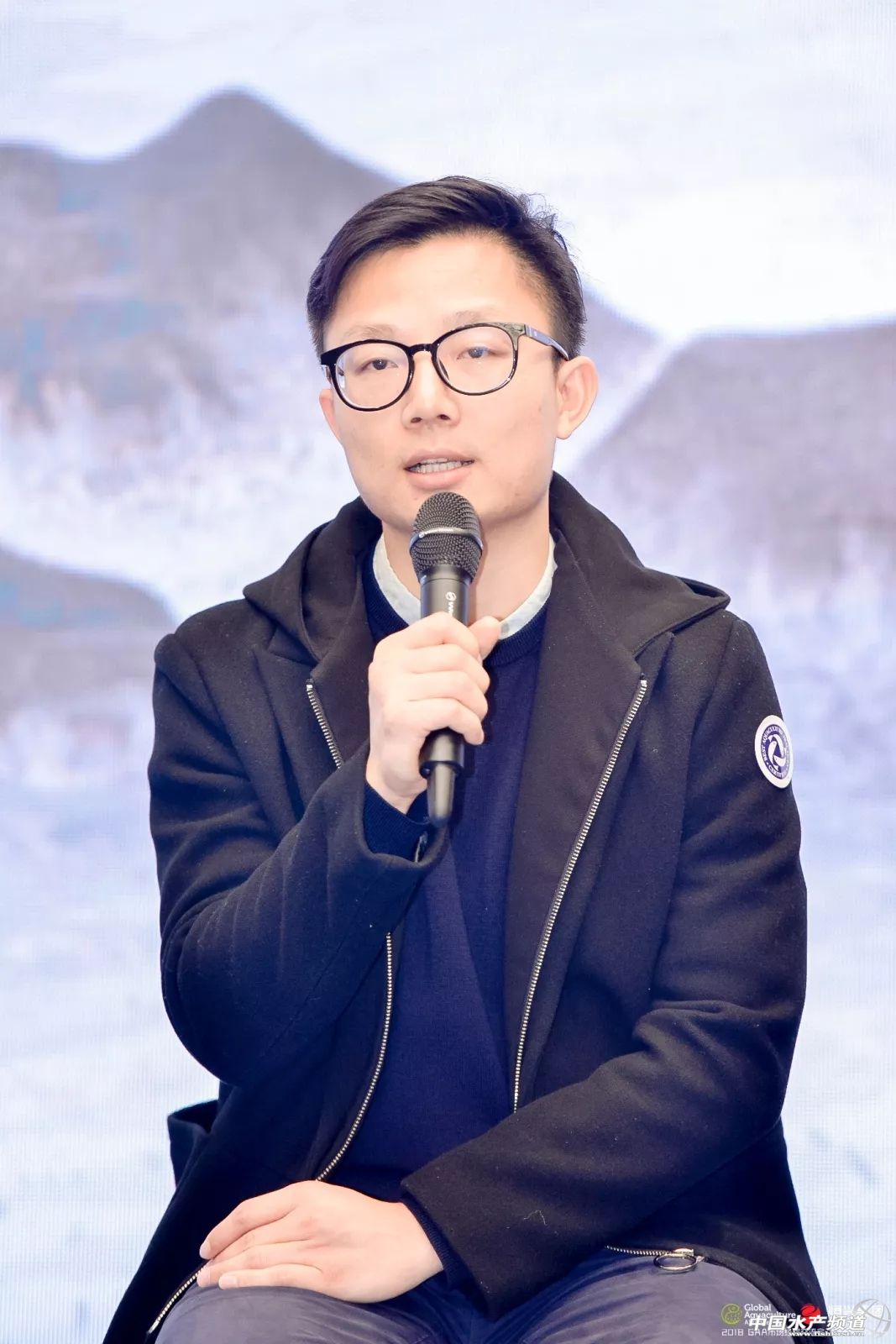 海鲜市场人山人海现直播,水产市场人山人海